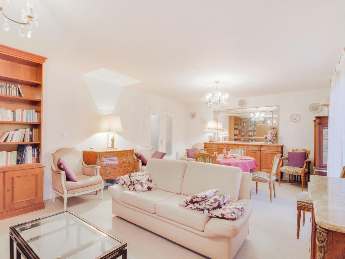 Apartment Le Hoche By Interhome Динар Экстерьер фото