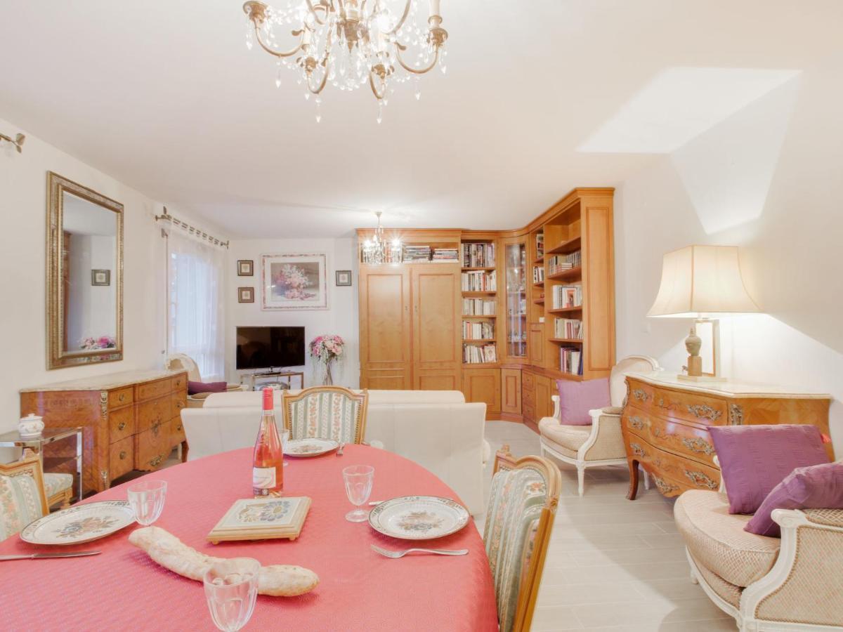 Apartment Le Hoche By Interhome Динар Экстерьер фото